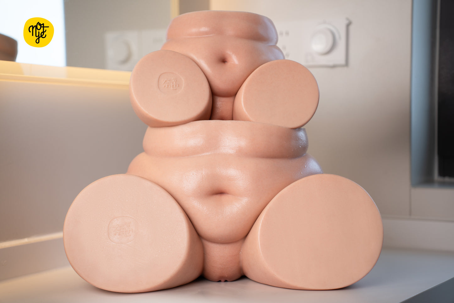 NOT YE! S32 Fat Butt 35.3LB Realistic Silicone Torso Butt Male Masturbator Fair Skin Big Butt with thighs